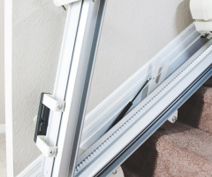 SL300-Rail-Closeup